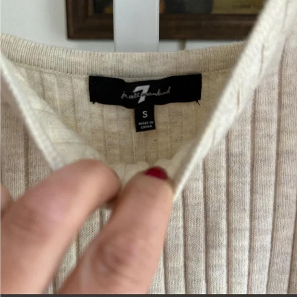 7 For All Mankind ribbed knit Midi dress cream body on size small - Picture 3 of 5